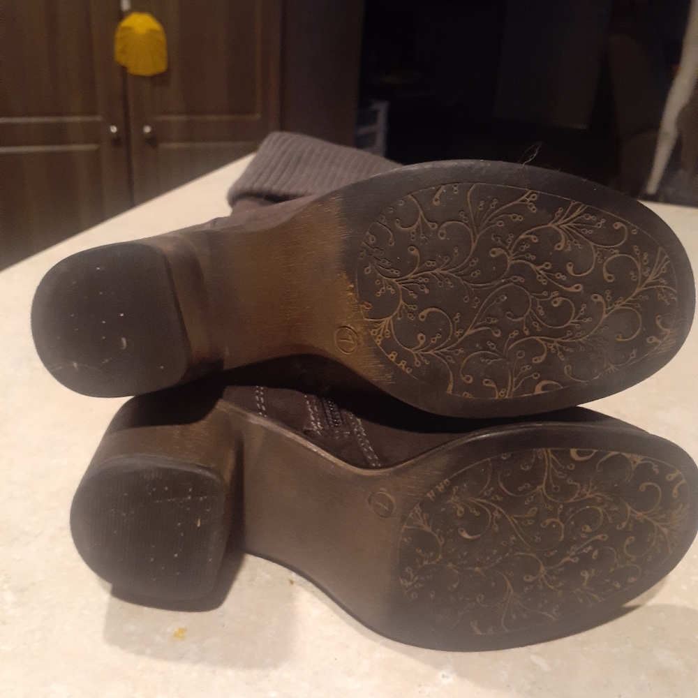 Boots - Picture 2 of 2